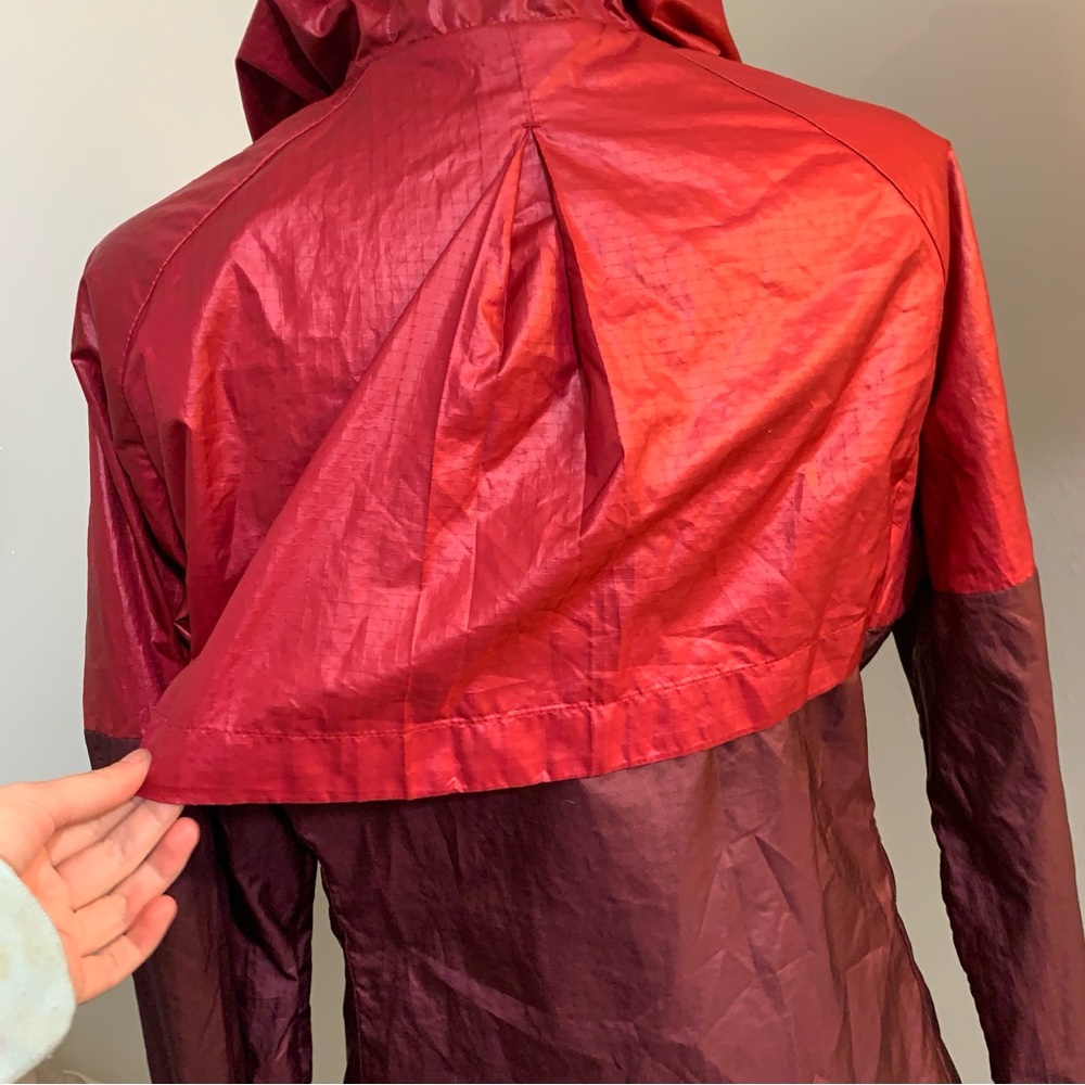 Nike Red and Burgundy Windbreaker Jacket - Picture 7 of 10